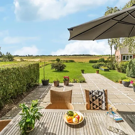 Nice In With House A Panoramic View Hojer